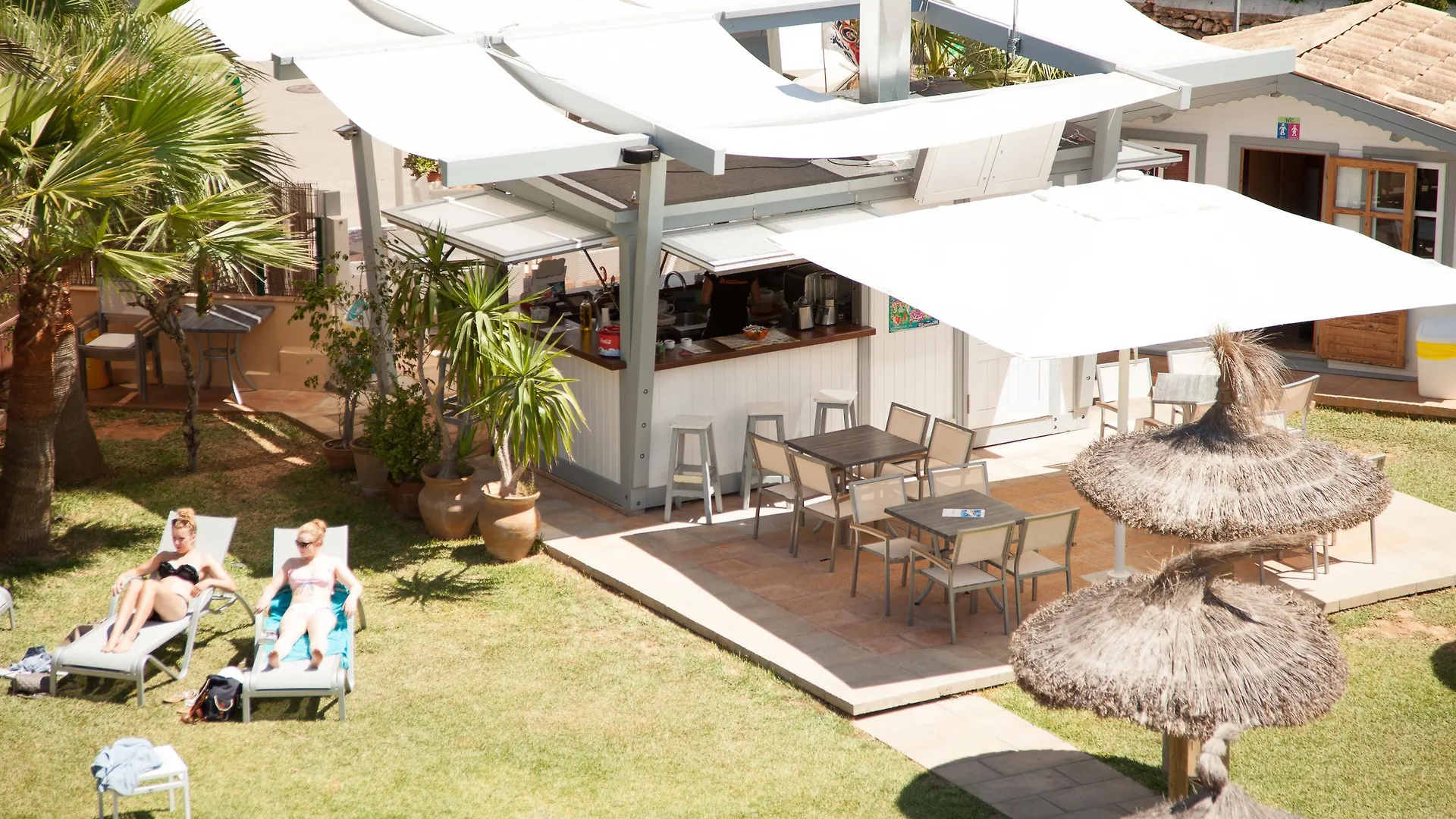 كالا فيريرا Apartamentos Playa Ferrera 3*, كالا فيريرا