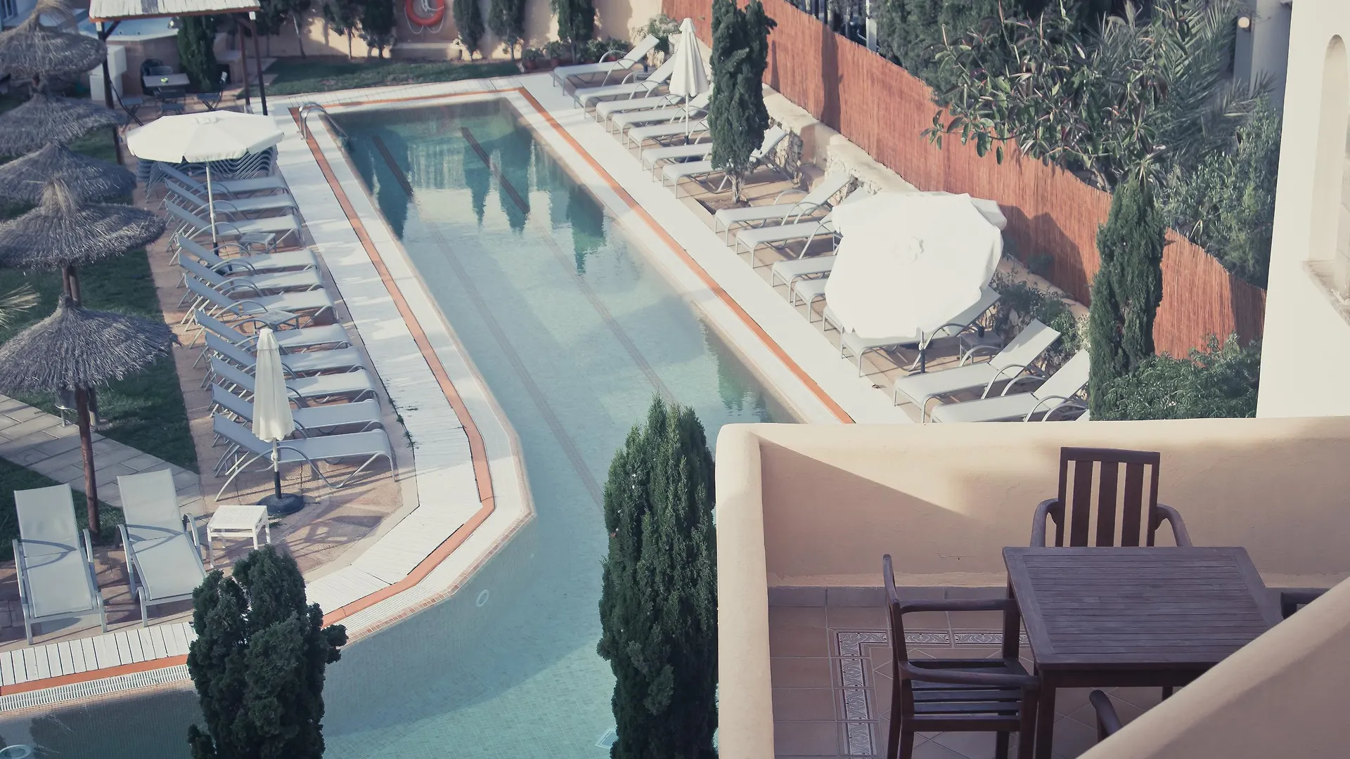 كالا فيريرا Apartamentos Playa Ferrera 3*, كالا فيريرا