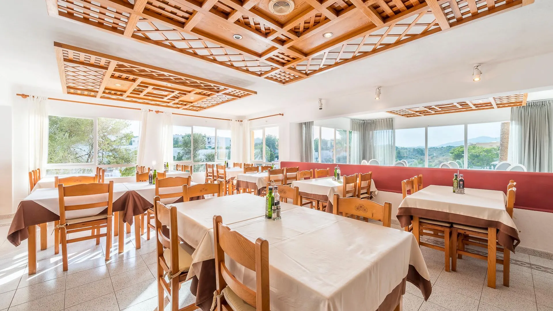 Apartamentos Playa Ferrera Cala Ferrera  Ισπανία